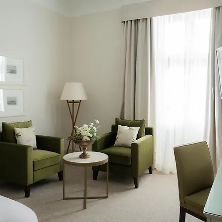 Parkhotel Quellenhof Aachen-3